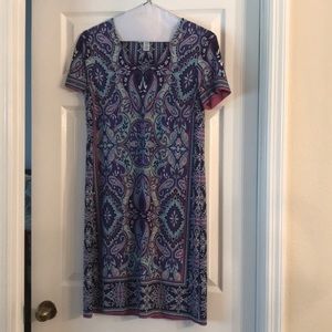 Size 8 dress perfect for work or church.